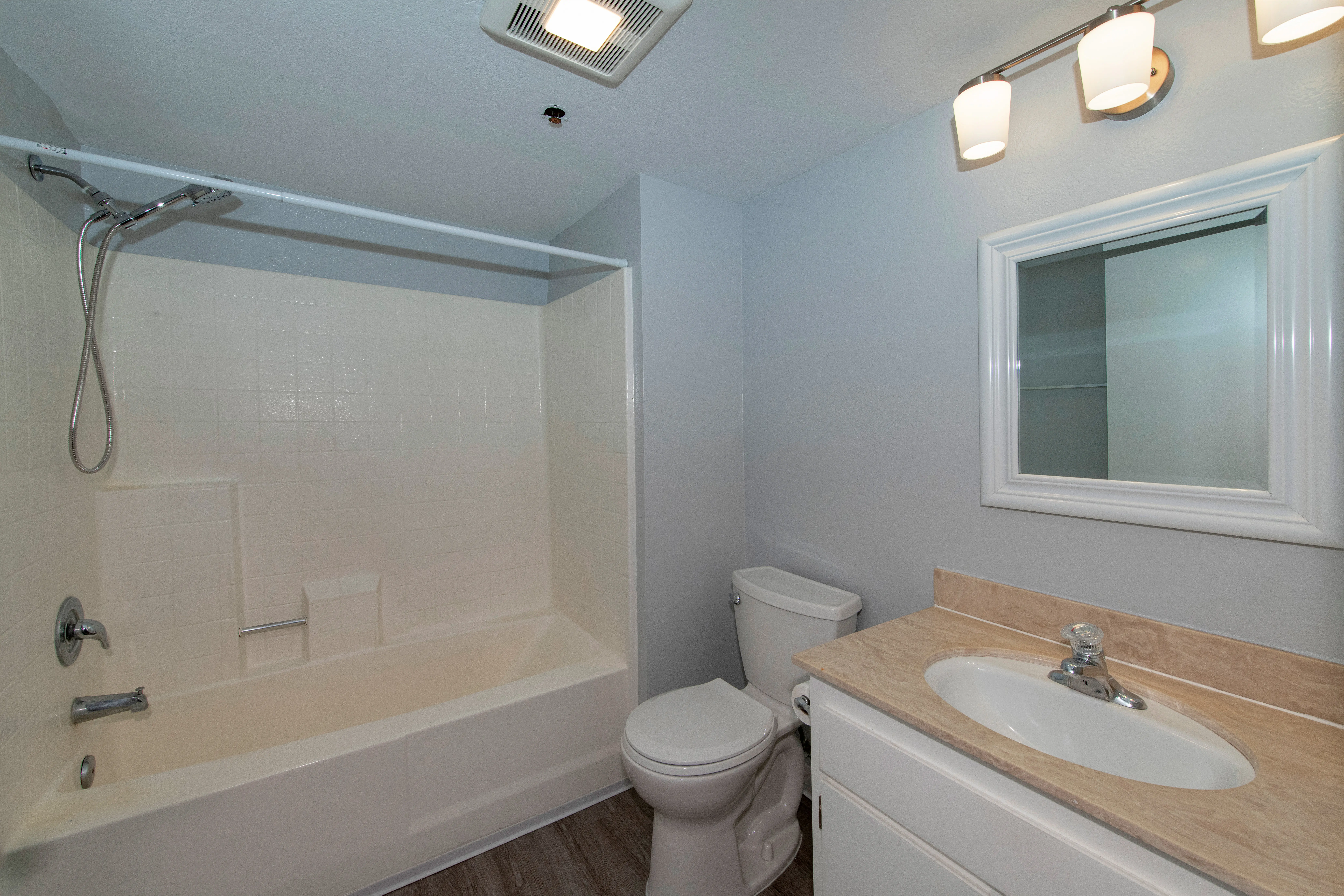 1BR-1BA_Bath_1-EDITED