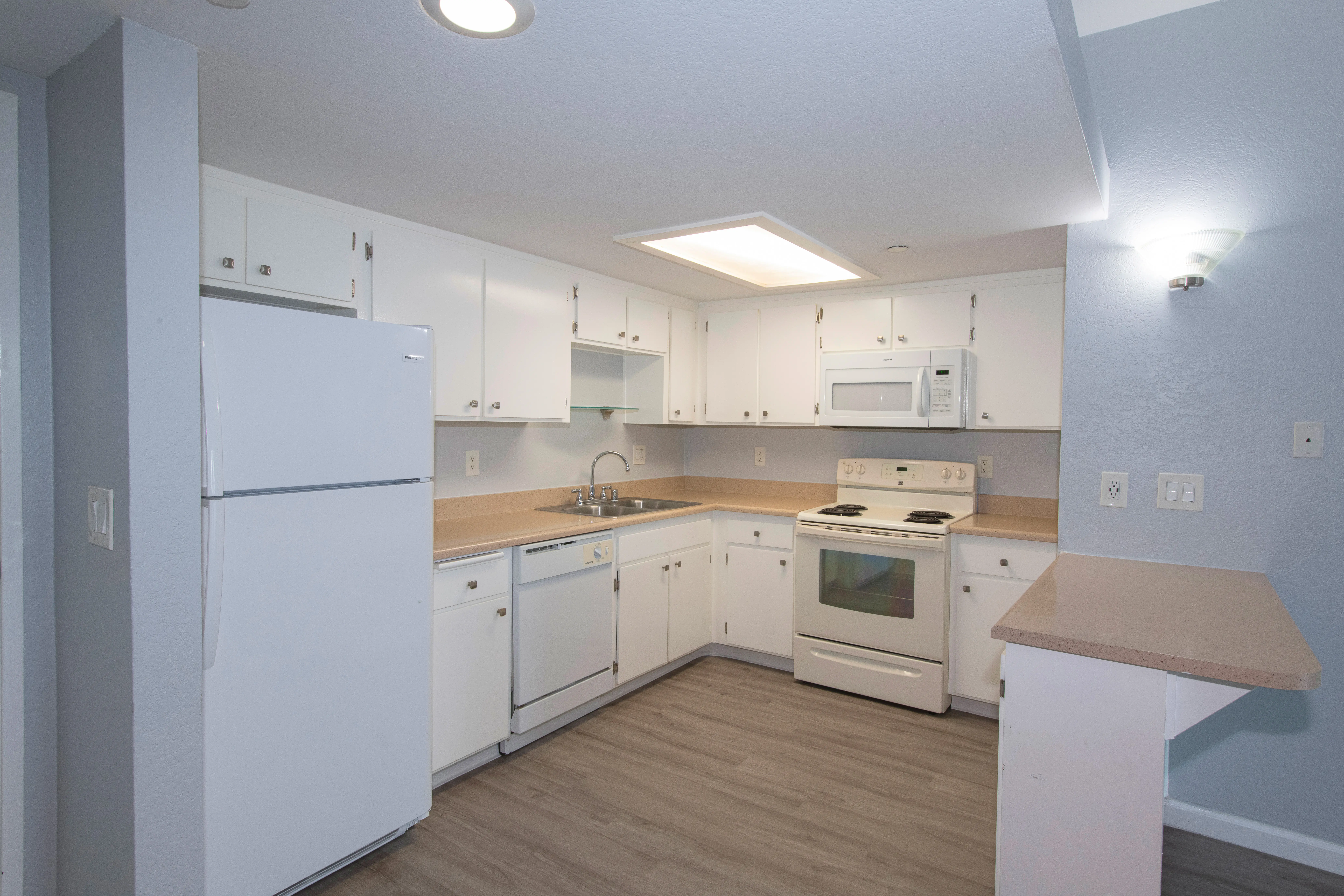 1BR-1BA_Kitchen_2-EDITED