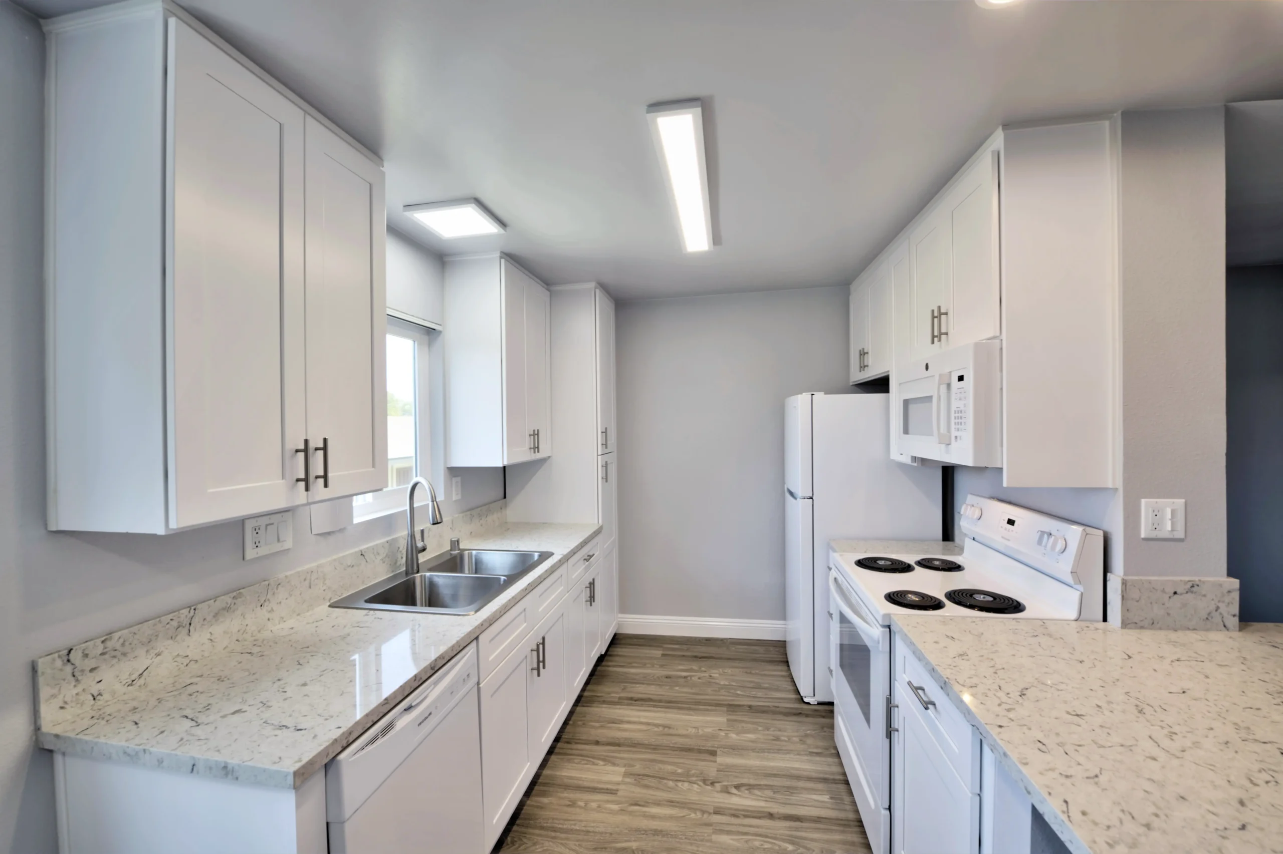 212 Palomar_1BR-1BA_Rehab_KT