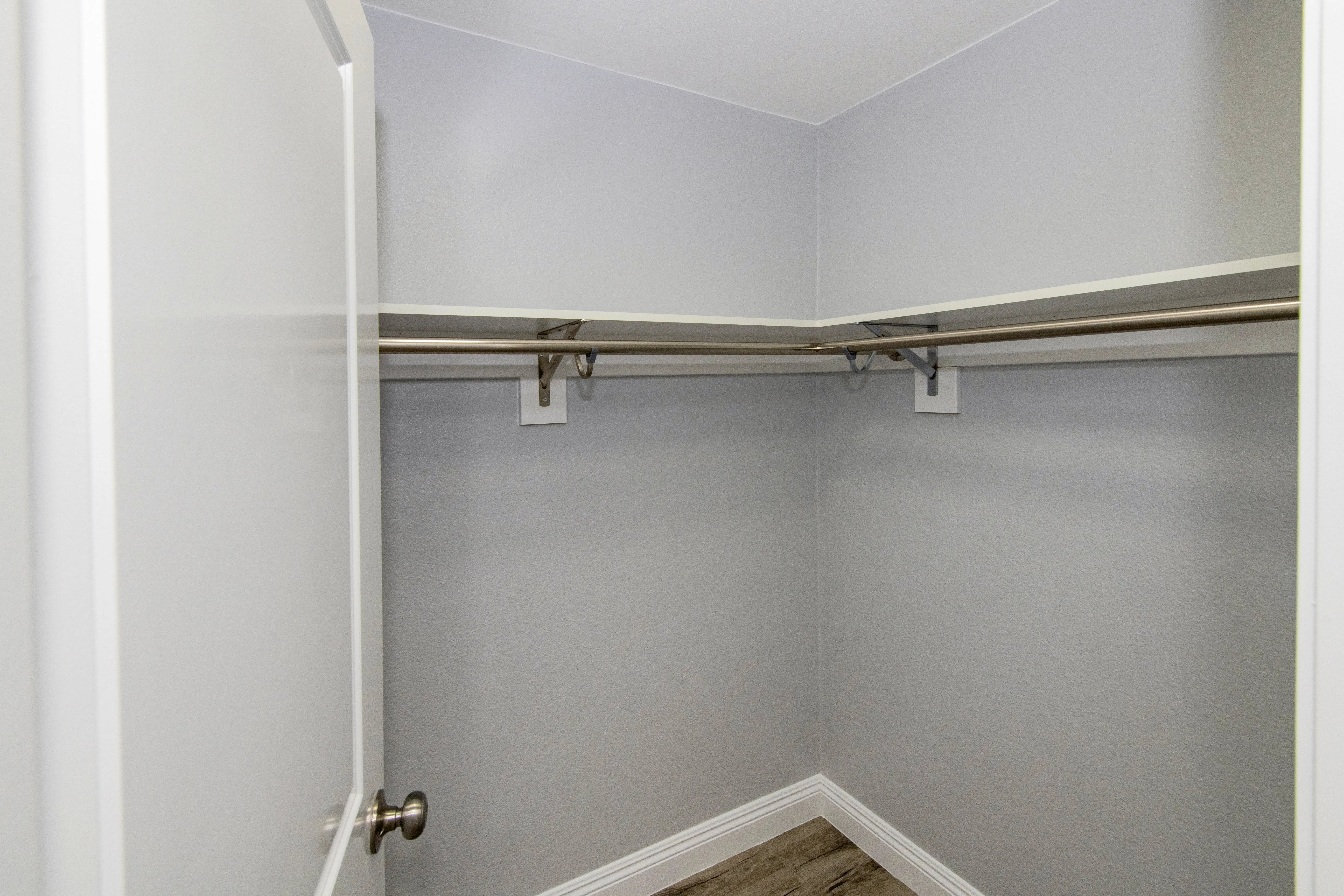 212 Palomar_Studio_4