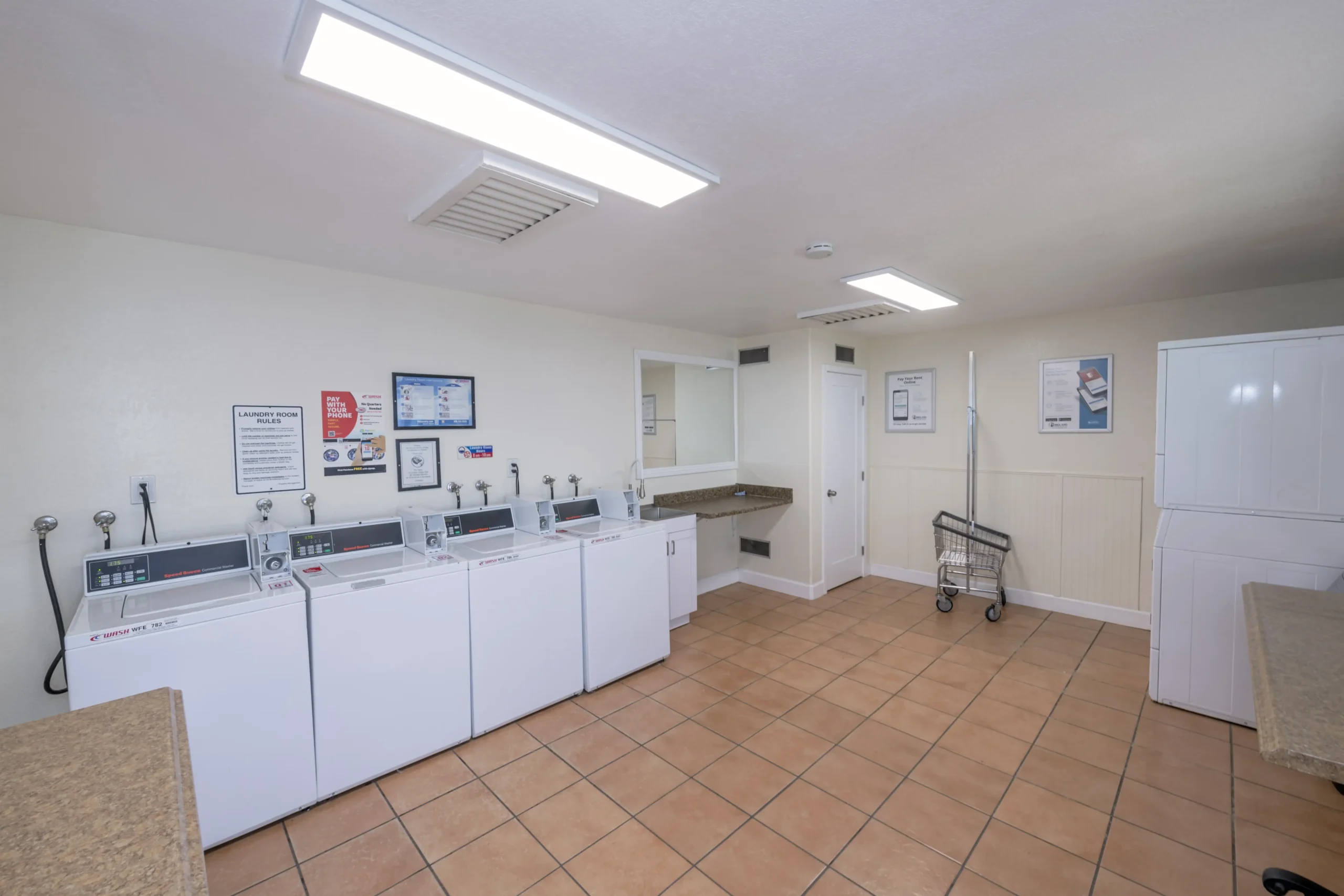 702 N Fig_Exterior_Laundry Room_1